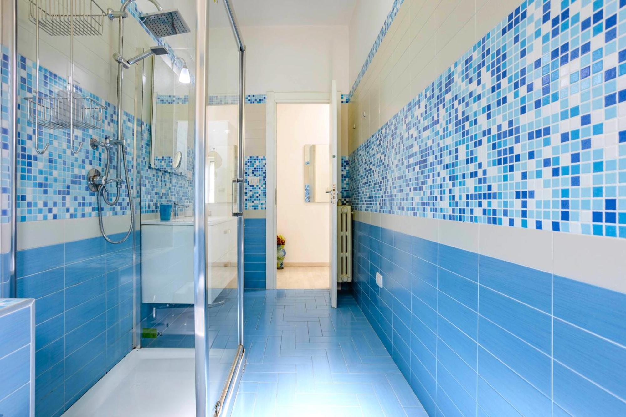 Hostly - Vittoria House - Near The Center With Private Parking Apartment Naples Luaran gambar